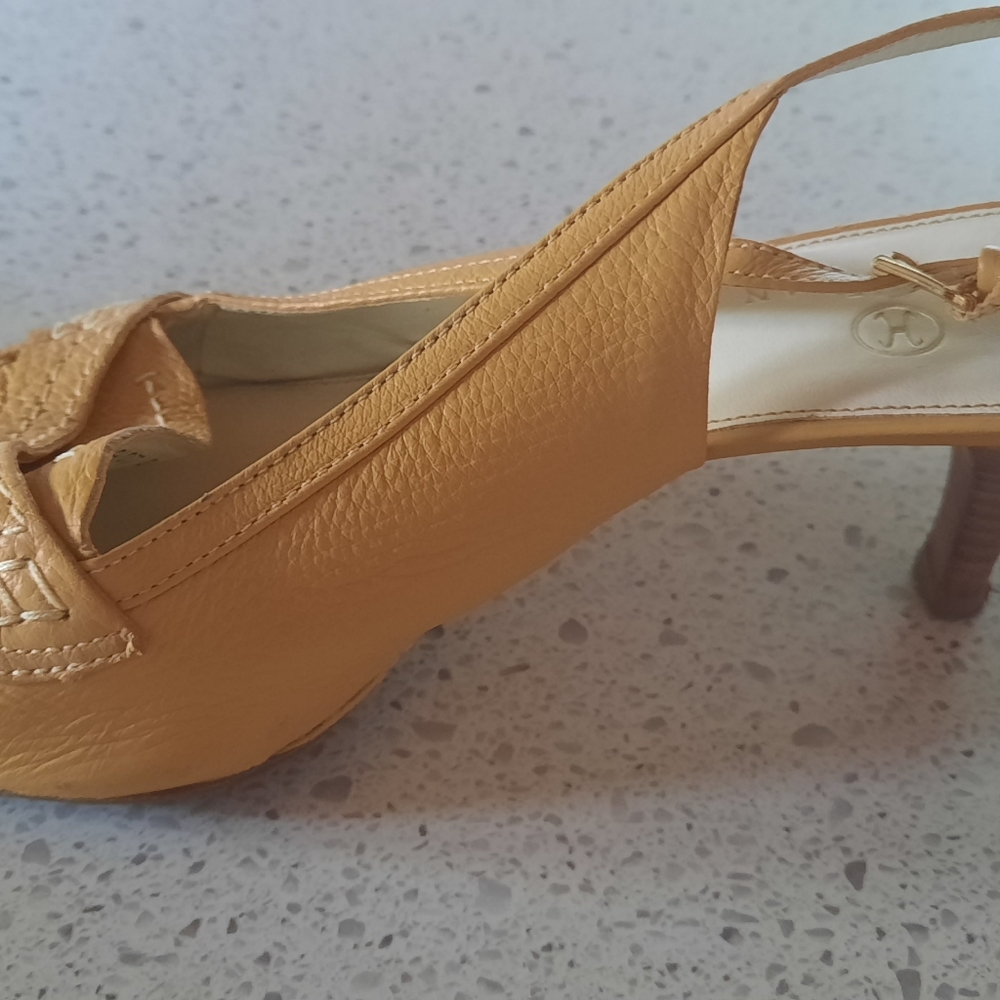 Slingback shoes